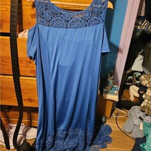 Elegant Blue Lace Maxi Dress